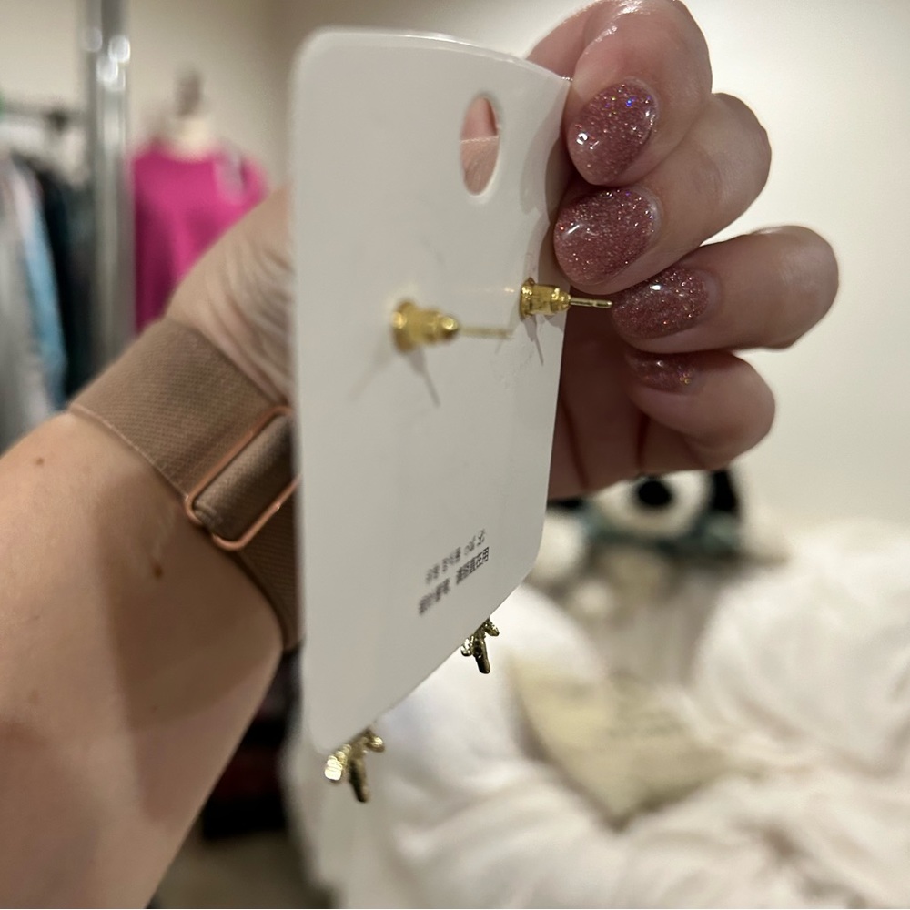 Dangling Star Earrings - Picture 4 of 7